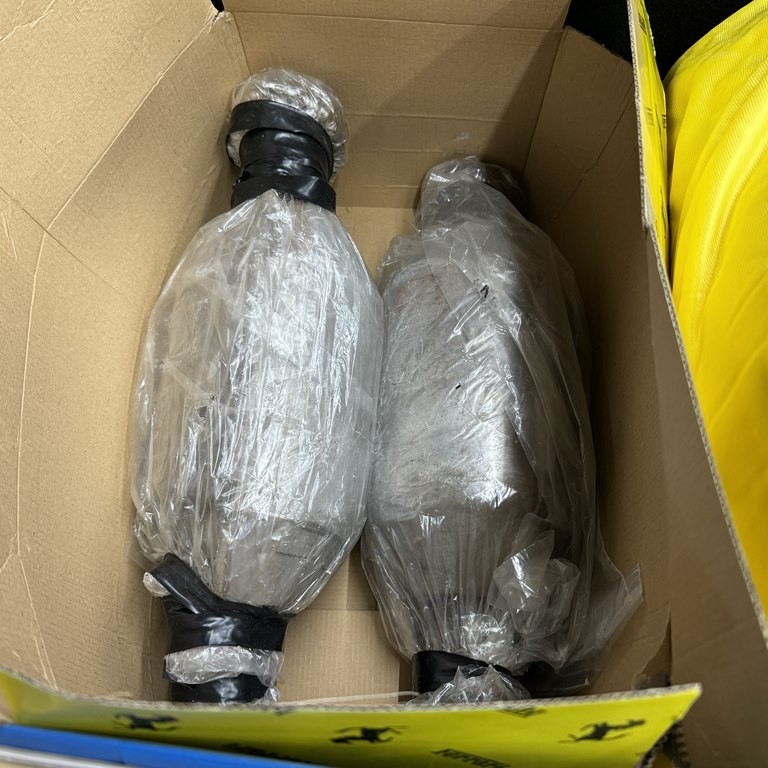 Ferrari-348-1989-CONVERTIBLE-26