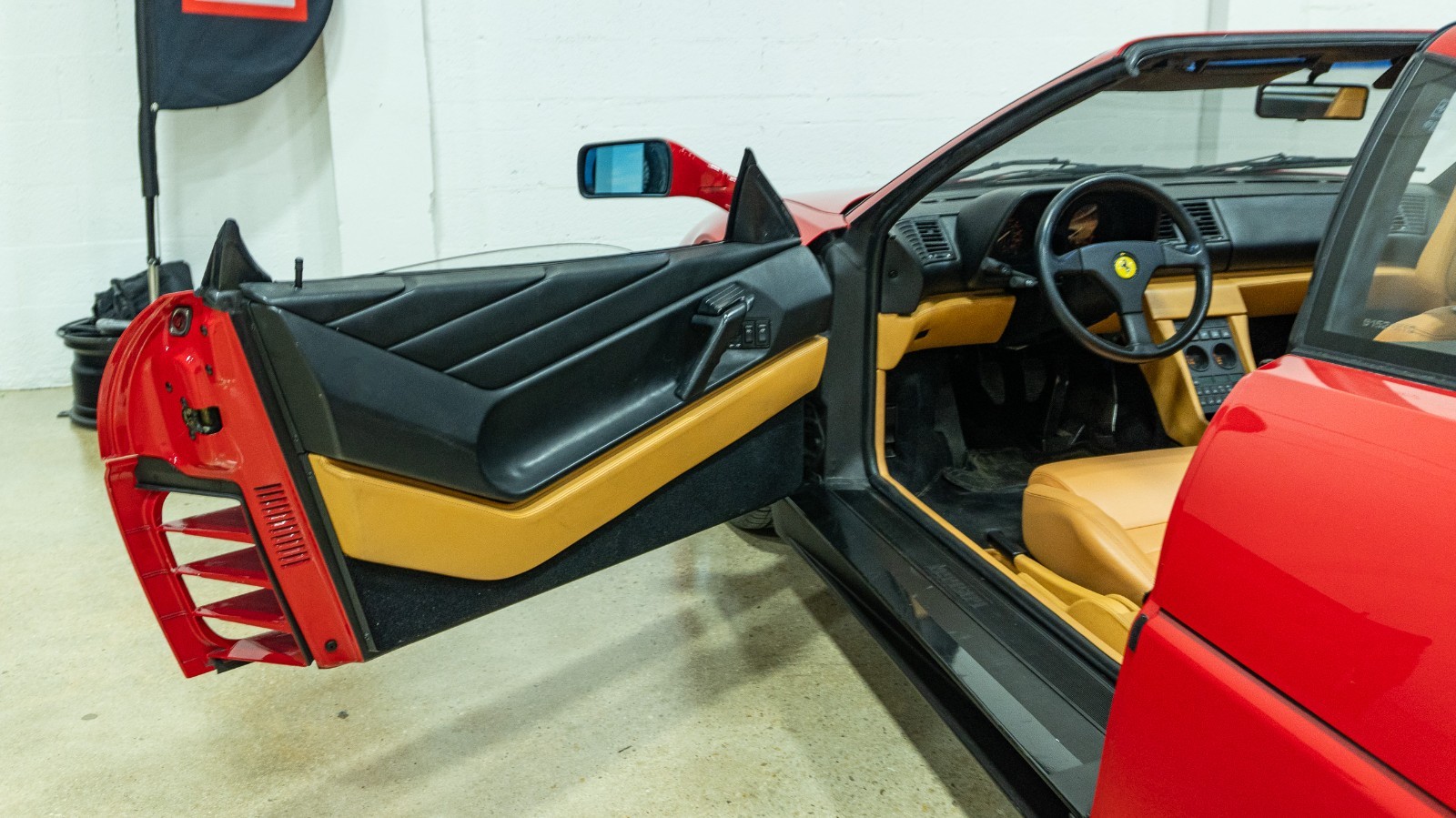 Ferrari-348-1992-Coupe-26