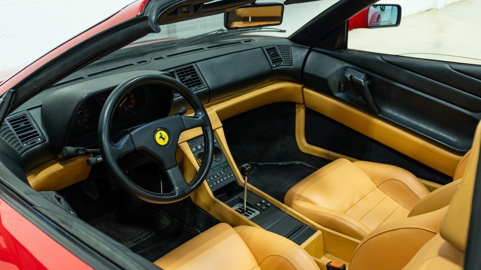 Ferrari-348-1992-Coupe-28