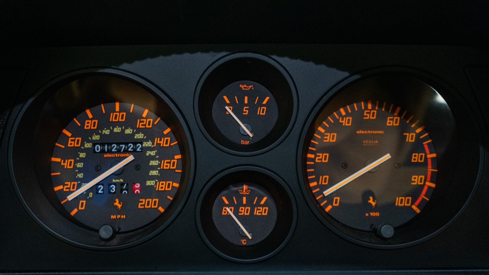 Ferrari-348-1992-Coupe-32