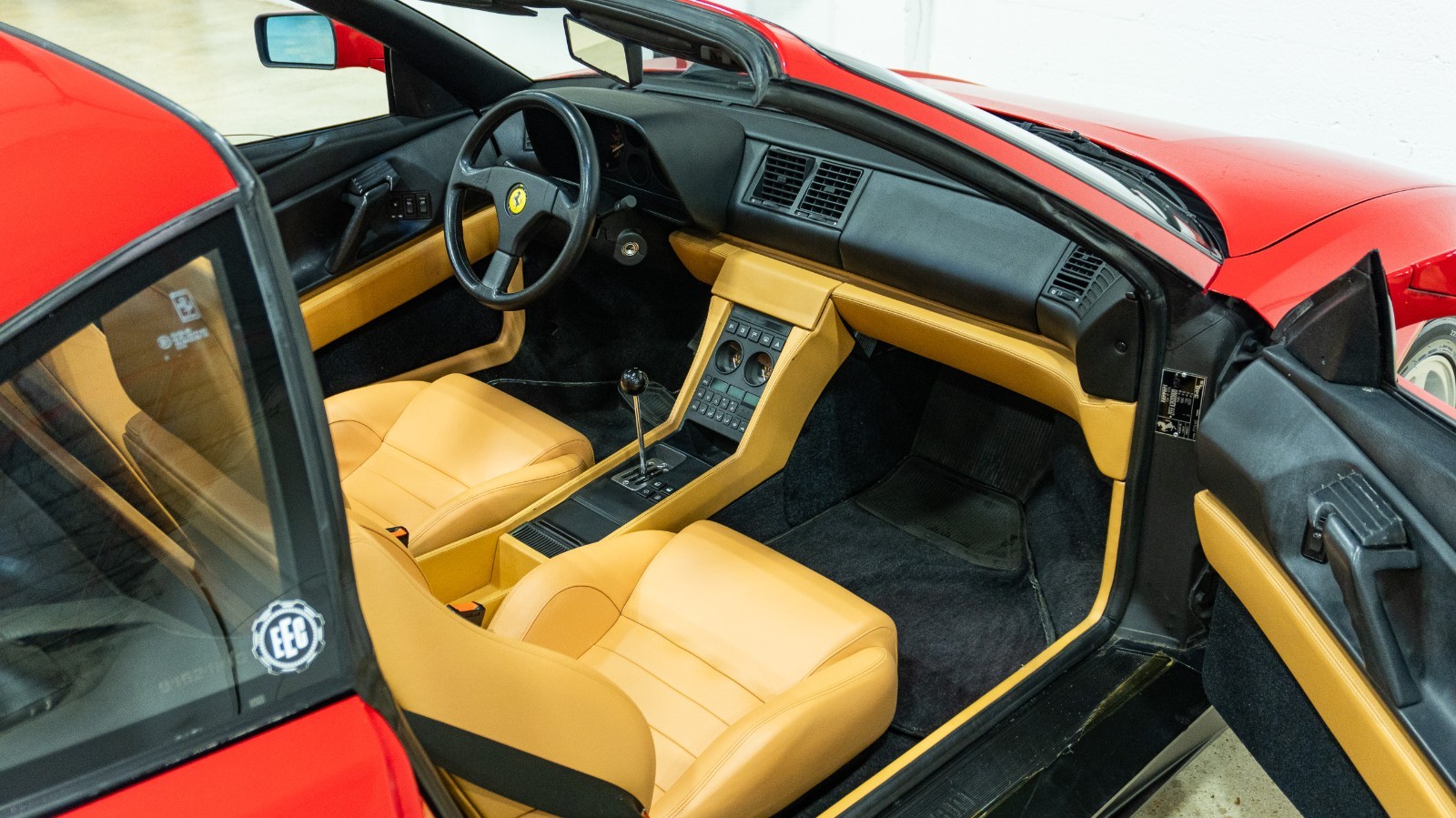 Ferrari-348-1992-Coupe-35