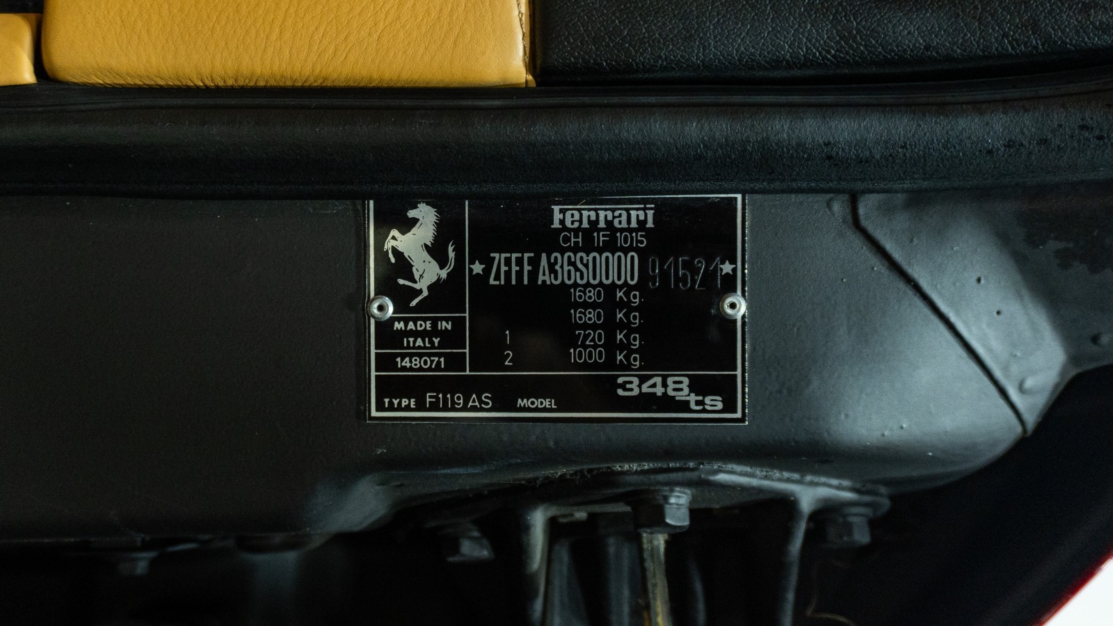 Ferrari-348-1992-Coupe-37