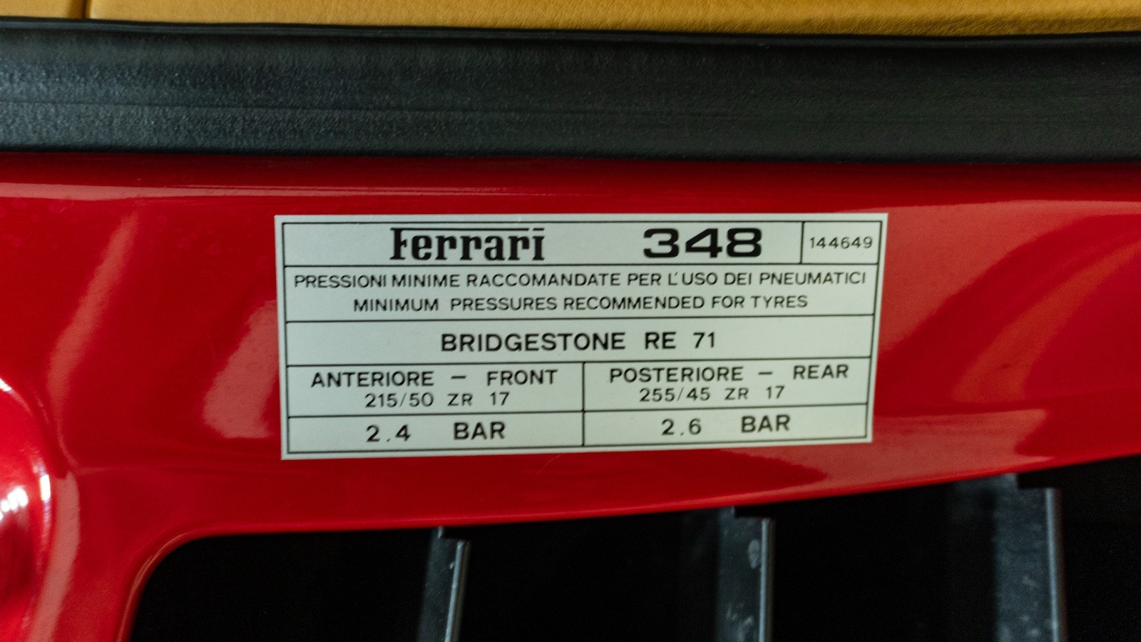 Ferrari-348-1992-Coupe-38