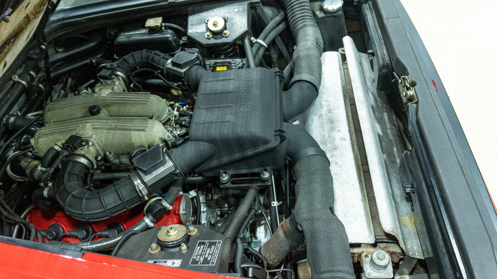 Ferrari-348-1992-Coupe-8