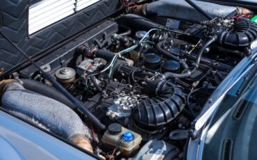 Ferrari-400i-1982-Coupe-12