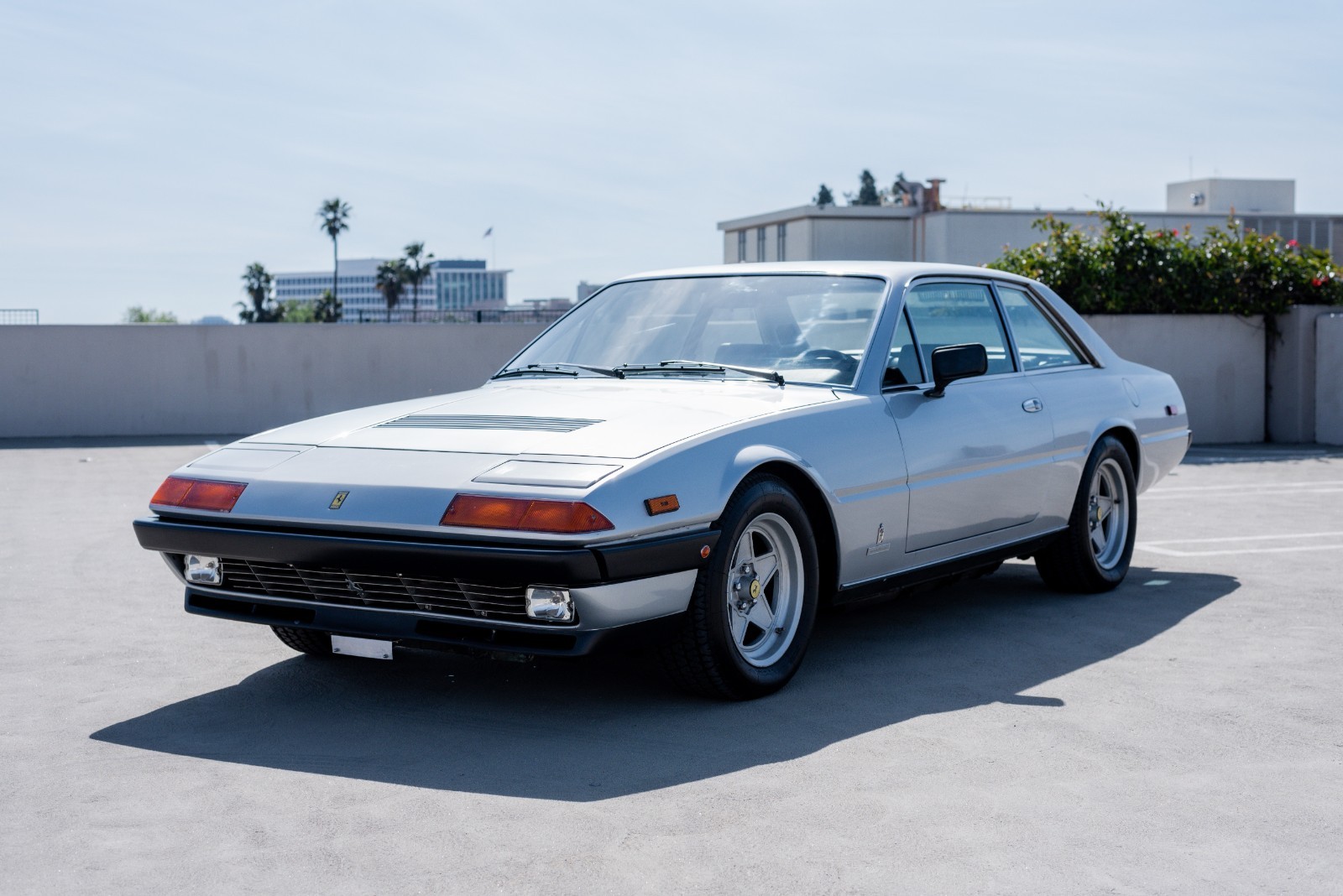 Ferrari 400i 1982 Coupe