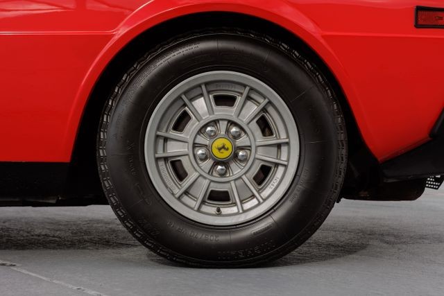 Ferrari-Dino-308-1977-Coupe-15