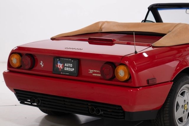 Ferrari-Mondial-1987-Convertible-29