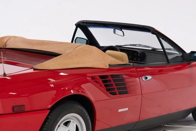 Ferrari-Mondial-1987-Convertible-30