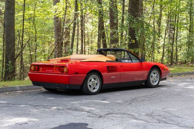 Ferrari-Mondial-1989-Convertible-1