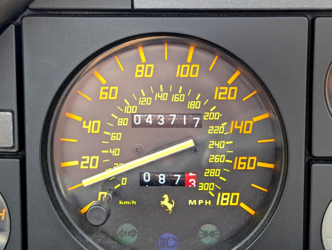 Ferrari-Mondial-1989-Convertible-16