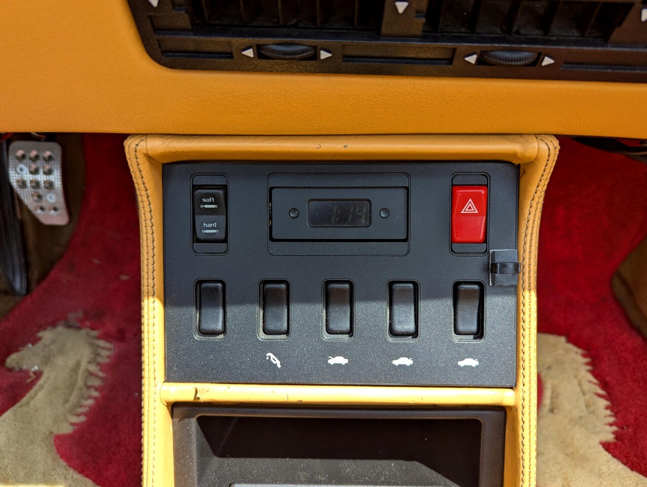 Ferrari-Mondial-1989-Convertible-19