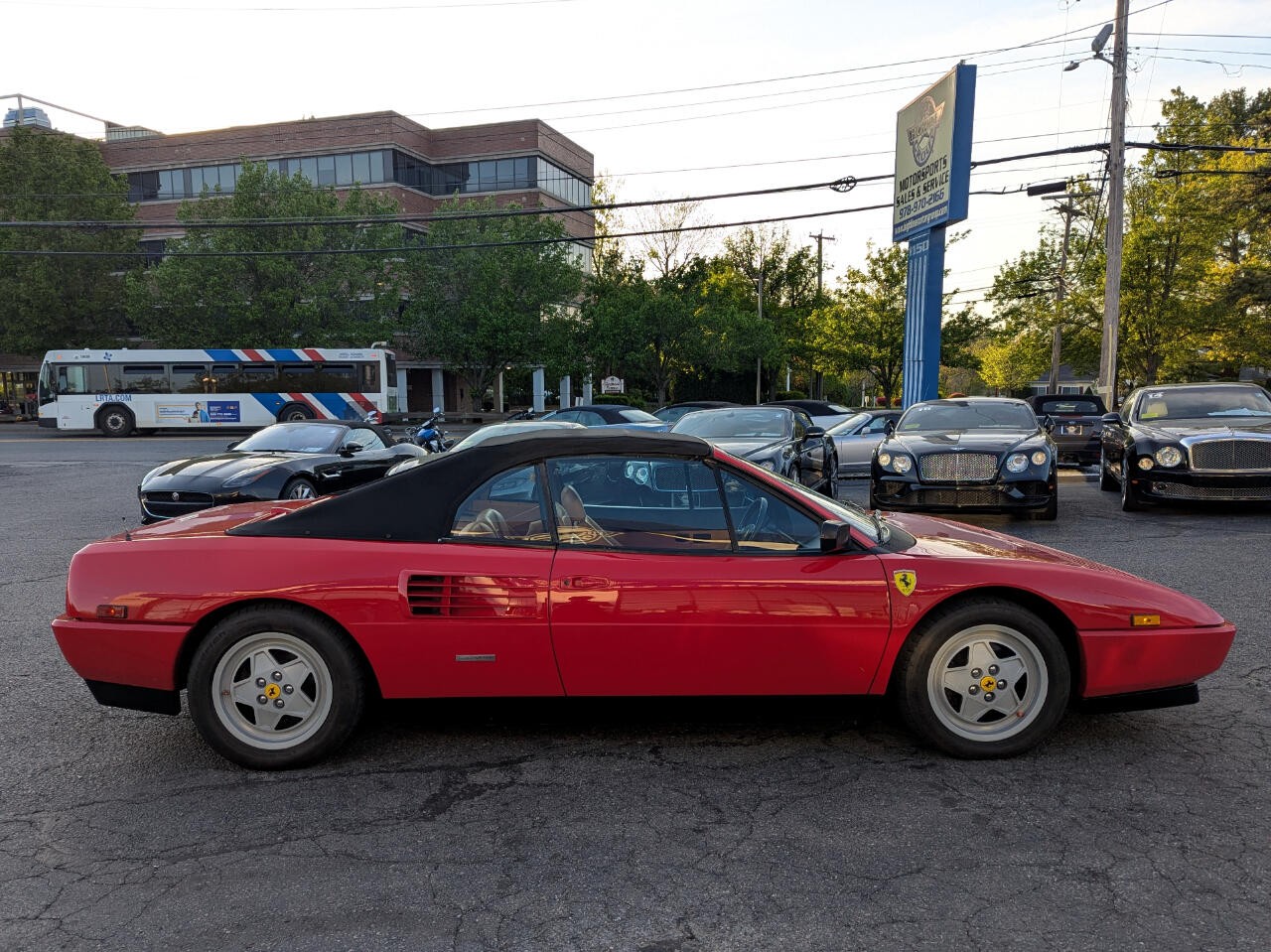 Ferrari-Mondial-1989-Convertible-38