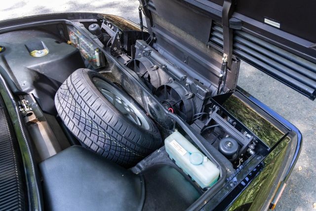 Ferrari-Mondial-1989-Convertible-39