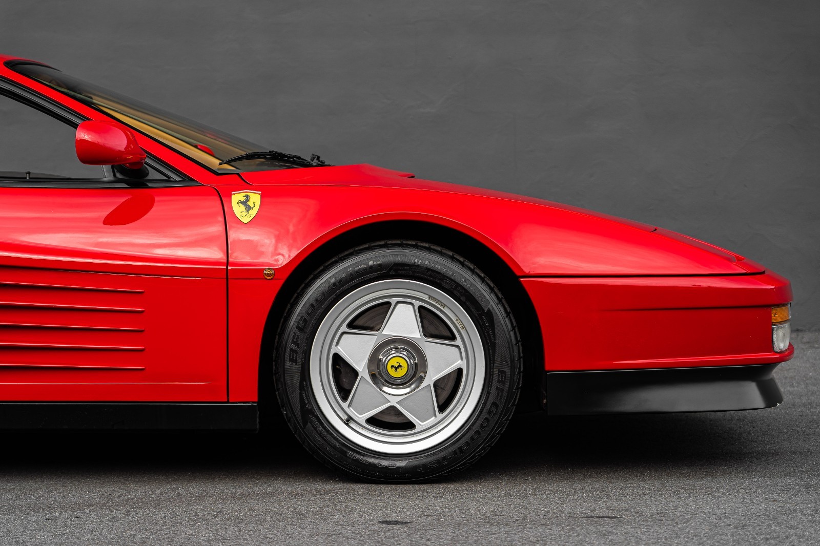 Ferrari-Testarossa-1987-Coupe-12