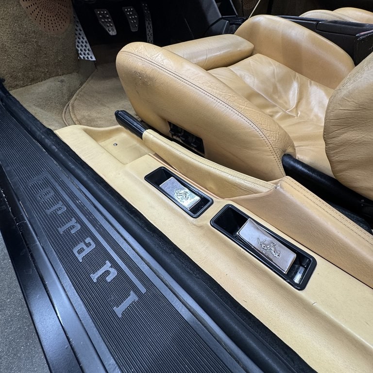 Ferrari-Testarossa-1988-Coupe-13