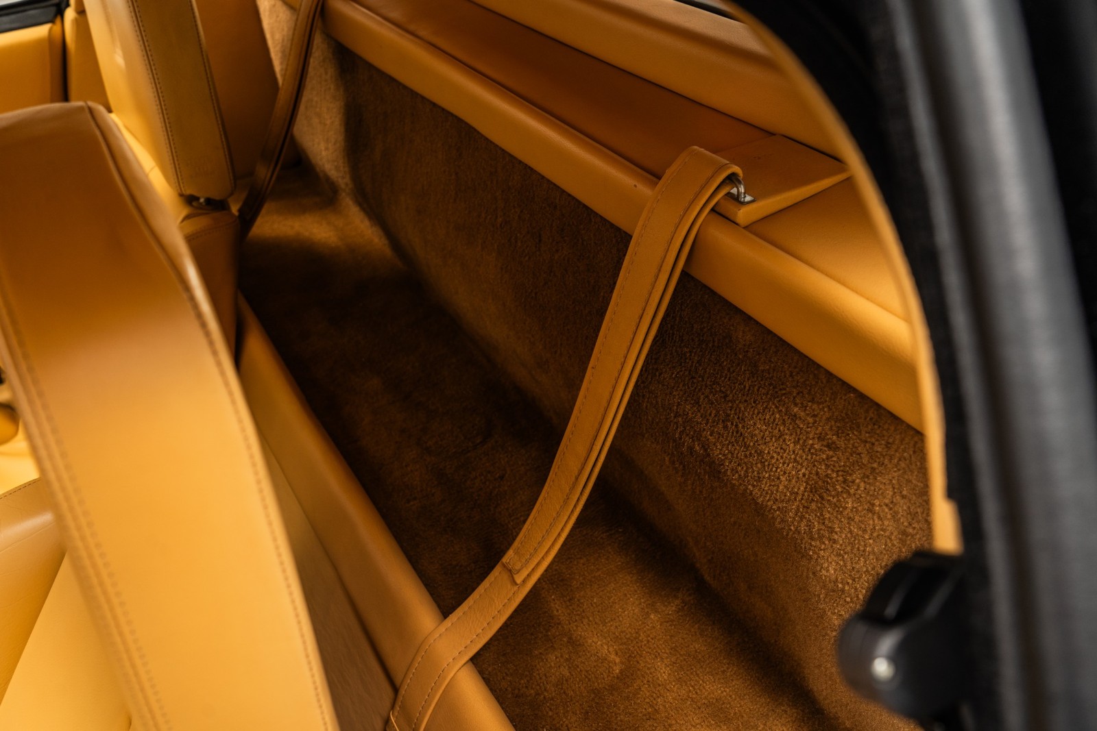 Ferrari-Testarossa-1988-Coupe-15