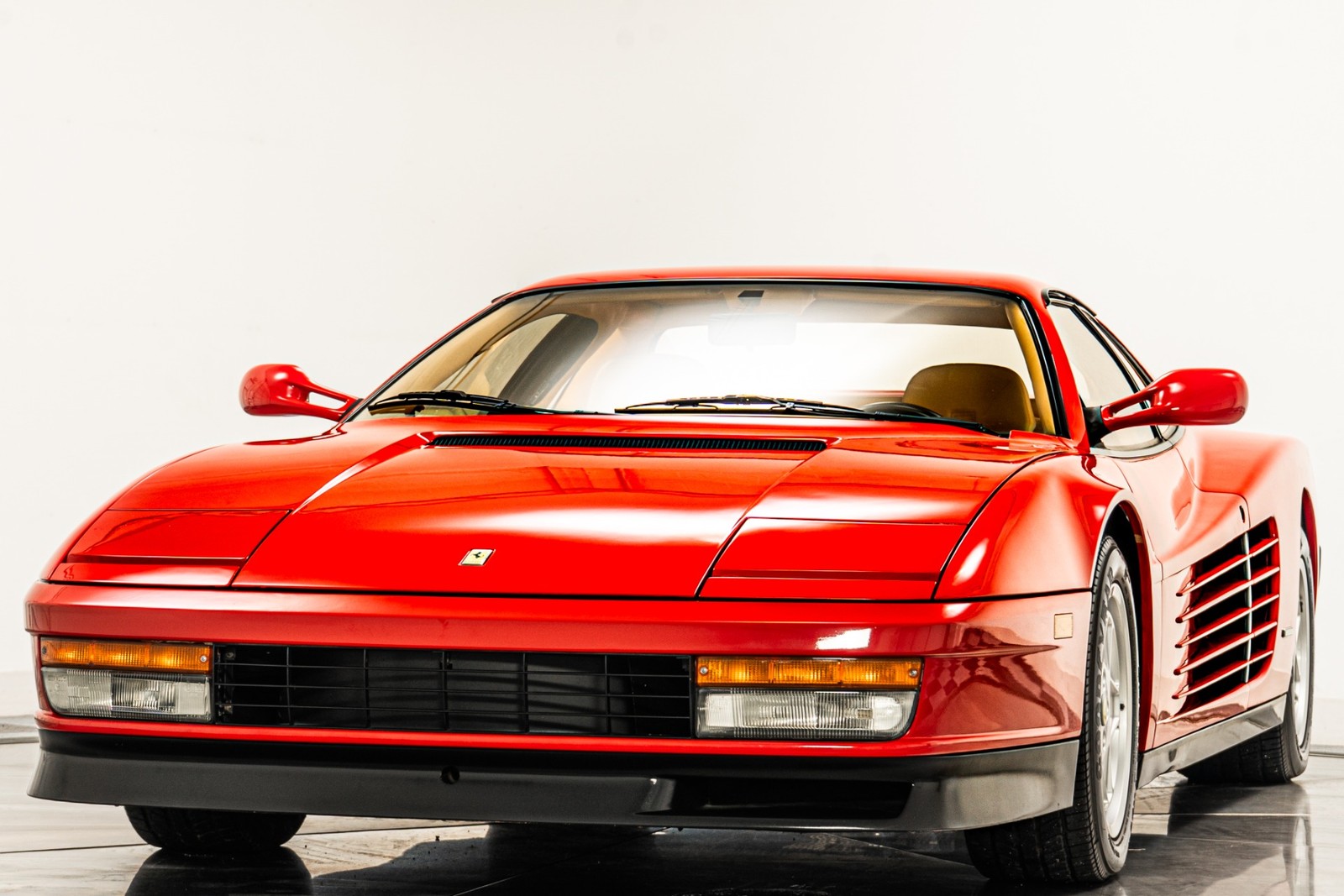 Ferrari-Testarossa-1988-Coupe-4