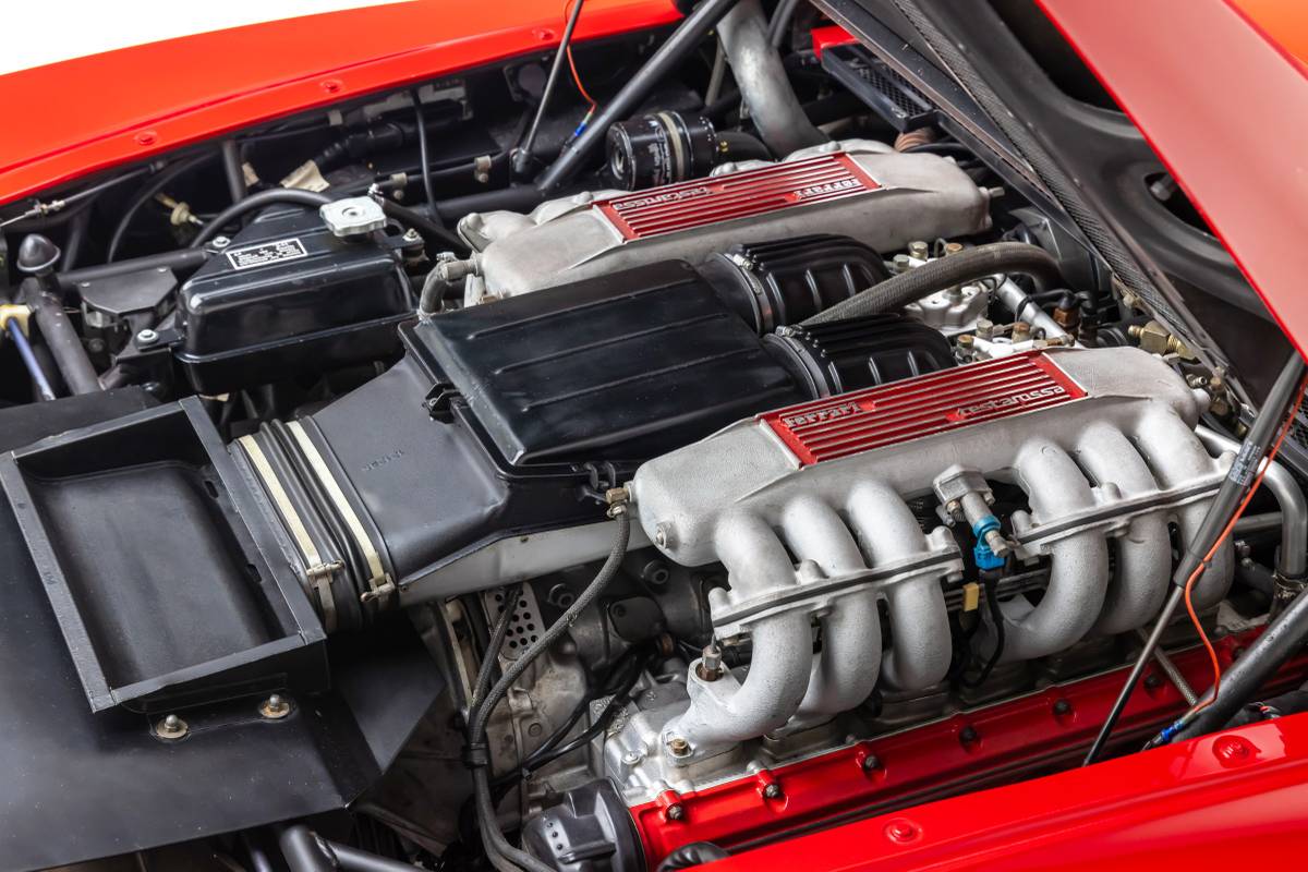 Ferrari-testarossa-1986-red-174