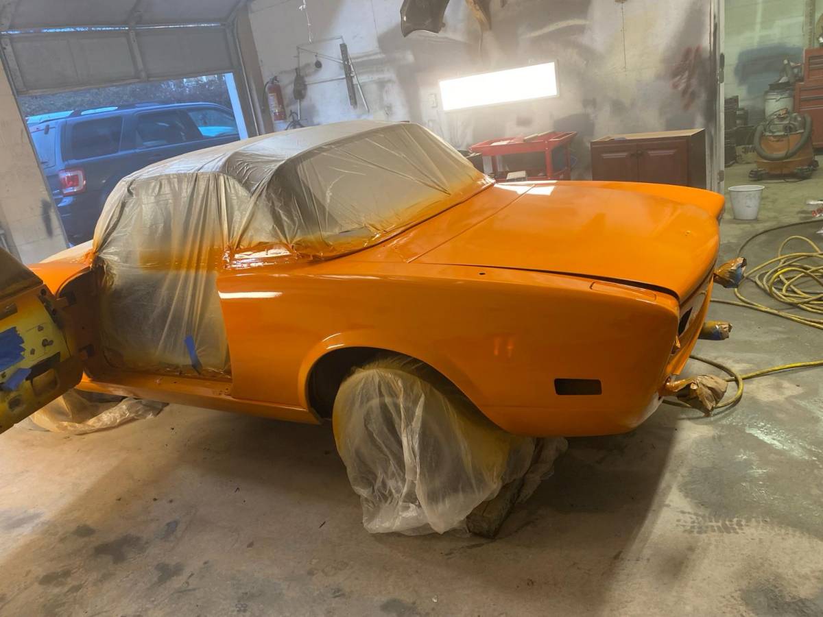 Fiat-124-spider-1977-orange-1