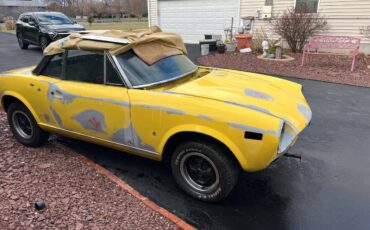 Fiat-124-spider-1977-orange-12