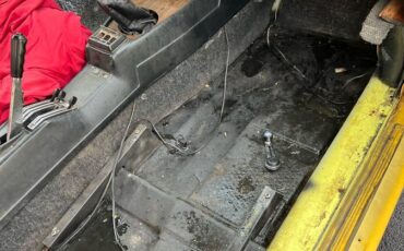 Fiat-124-spider-1977-orange-15