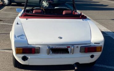 Fiat-124-spider-1977-white-14