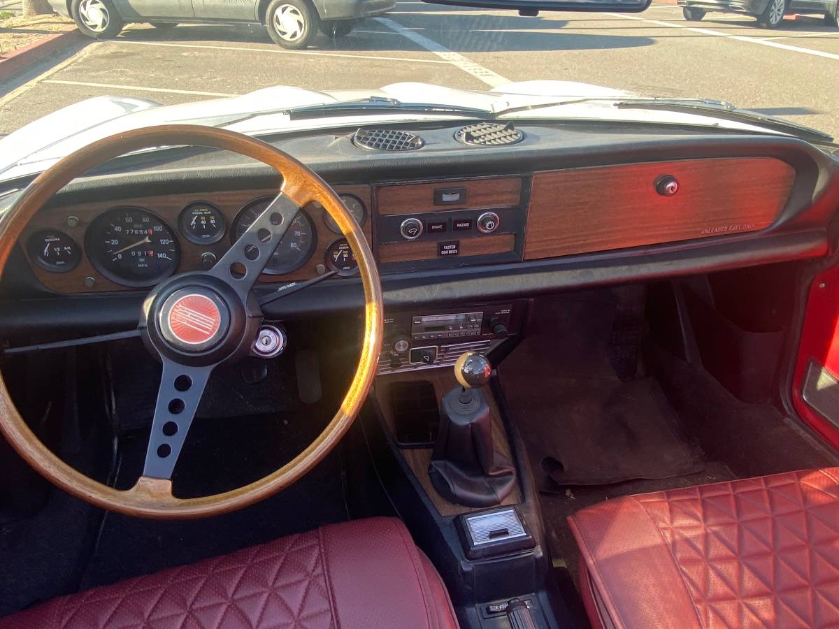 Fiat-124-spider-1977-white-6