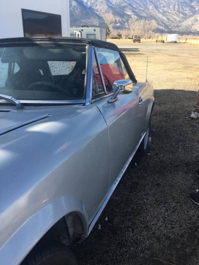 Fiat-124-spider-1980-silver-7