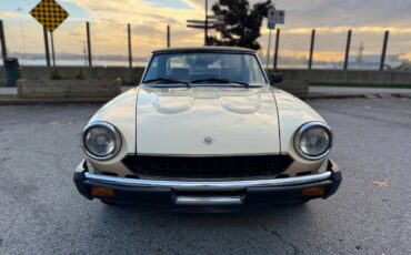 Fiat-spider-2000-by-pininfarina-1981-1