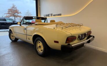 Fiat-spider-2000-by-pininfarina-1981-15