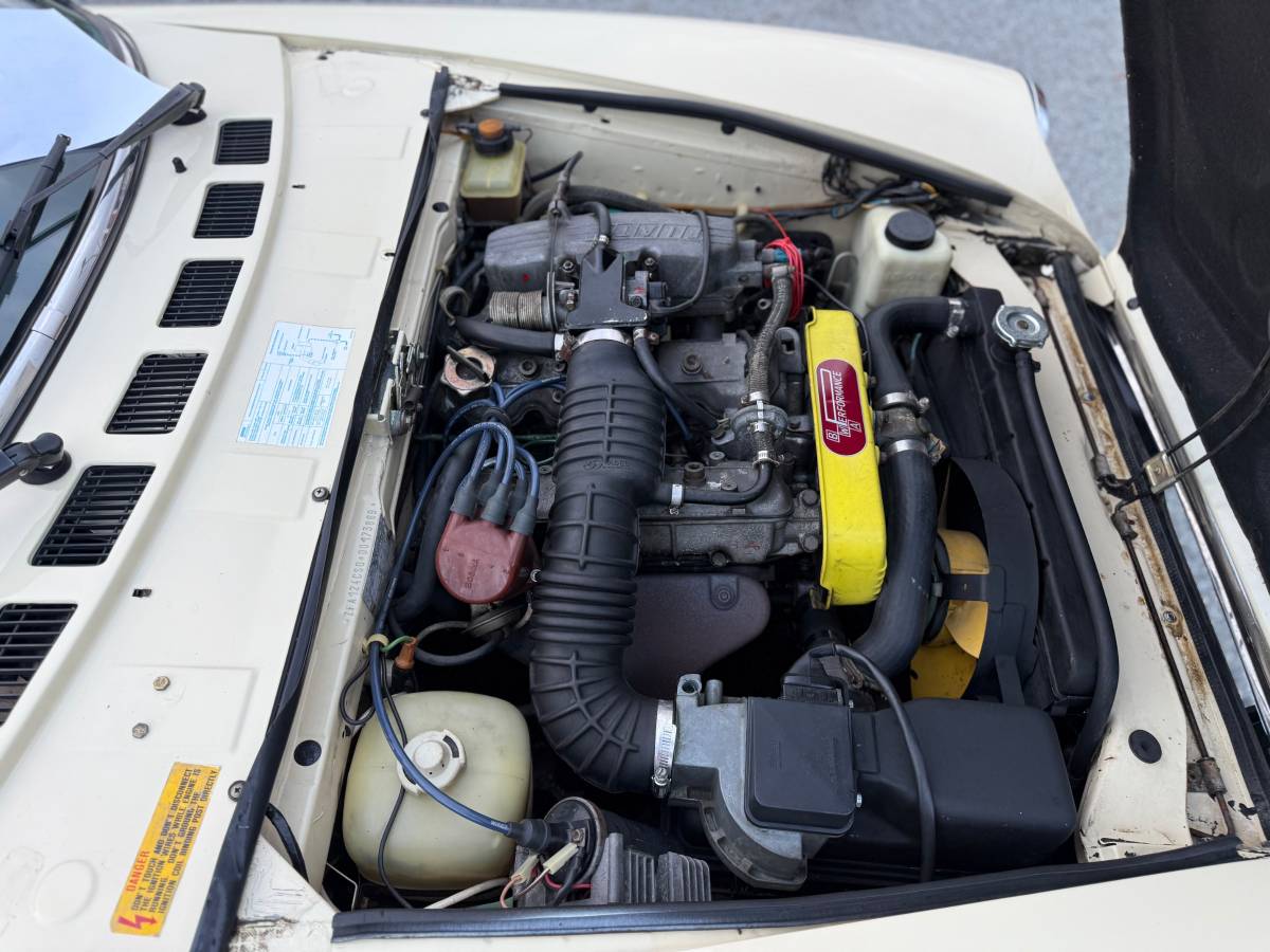 Fiat-spider-2000-by-pininfarina-1981-17