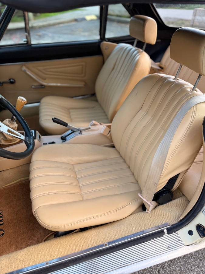 Fiat-spider-2000-by-pininfarina-1981-6