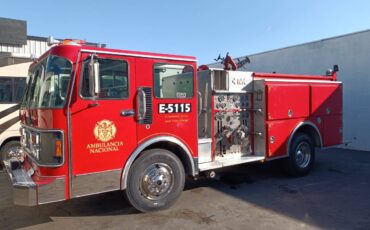 Fmc-fire-engine-diesel-1988-red