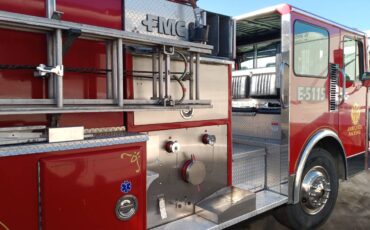 Fmc-fire-engine-diesel-1988-red-6