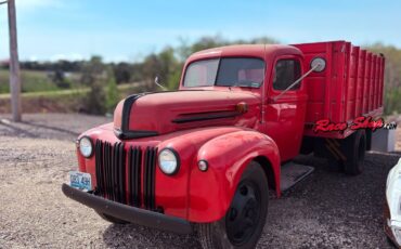 Ford-1-12-Ton-Pickup-1947-Truck-3