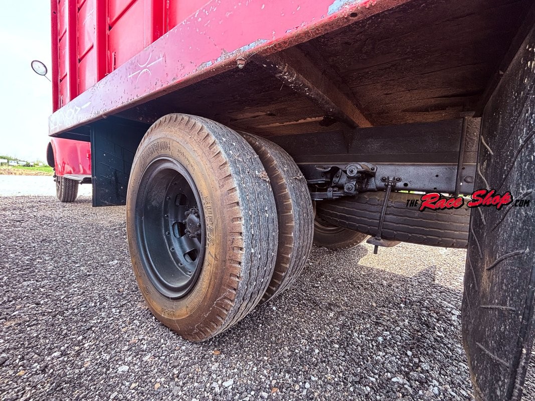 Ford-1-12-Ton-Pickup-1947-Truck-8