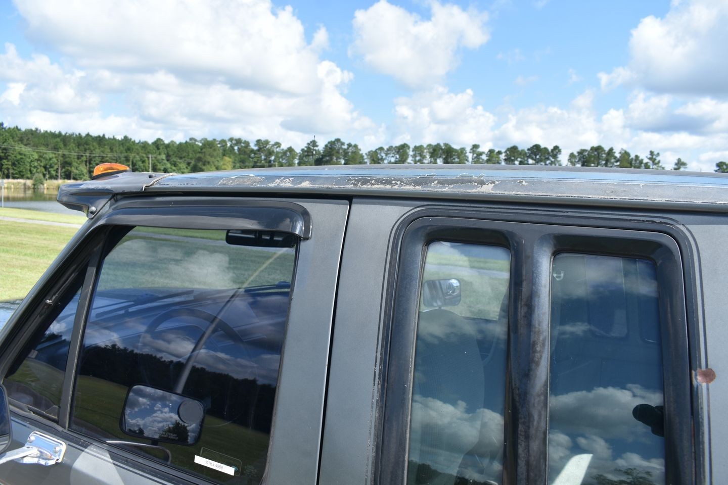 Ford-1-Ton-Trucks-1988-Pickup-Truck-11