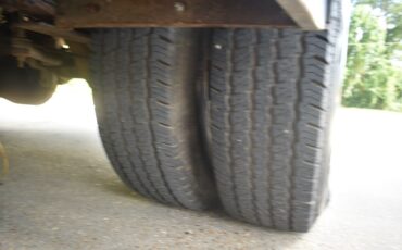 Ford-1-Ton-Trucks-1988-Pickup-Truck-28