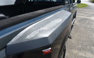 Ford-1-Ton-Trucks-1988-Pickup-Truck-4