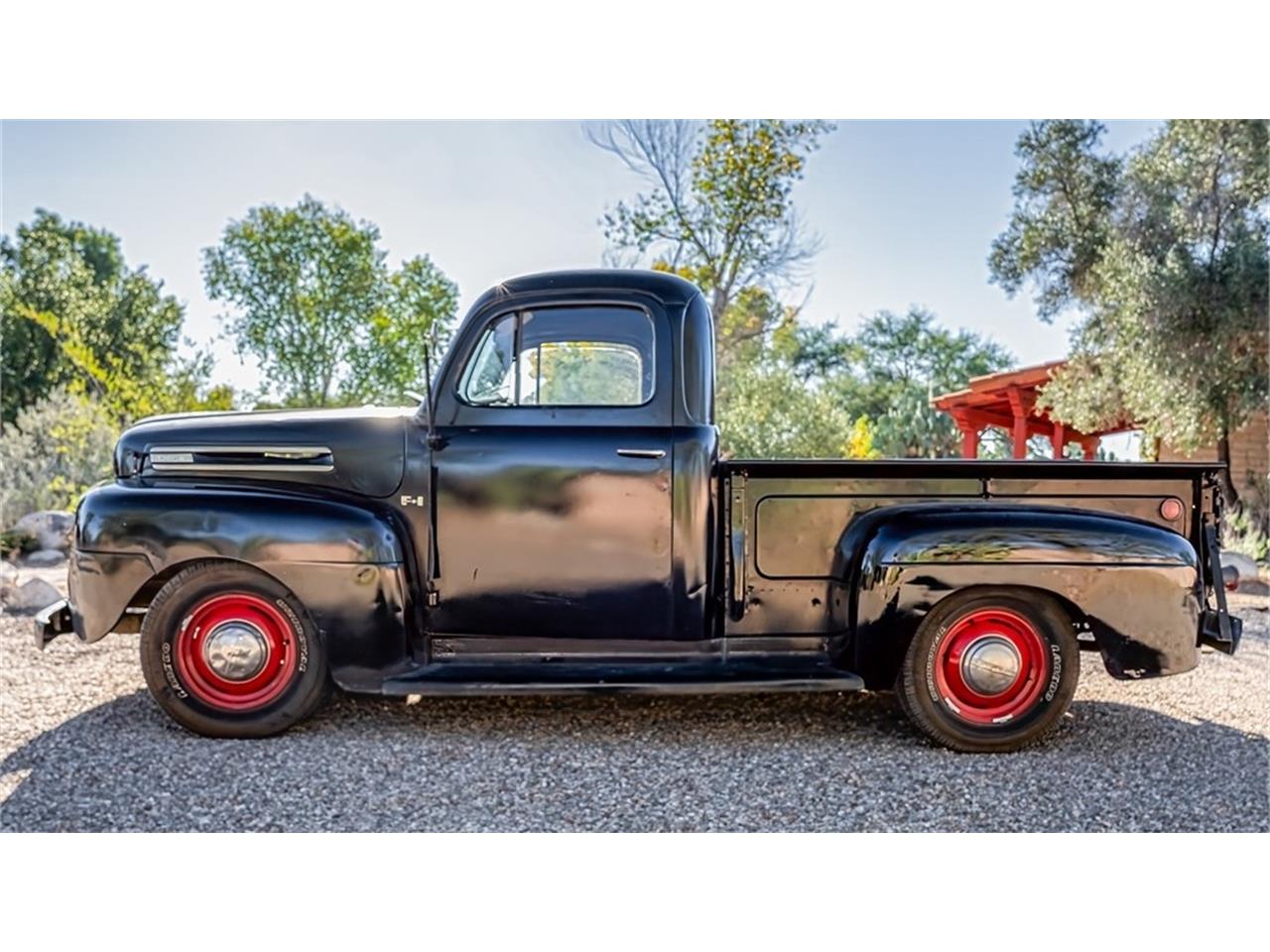 Ford-12-ton-pickup-1949-Black-Tan-1
