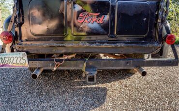 Ford-12-ton-pickup-1949-Black-Tan-17
