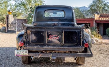 Ford-12-ton-pickup-1949-Black-Tan-28