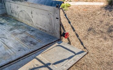 Ford-12-ton-pickup-1949-Black-Tan-57