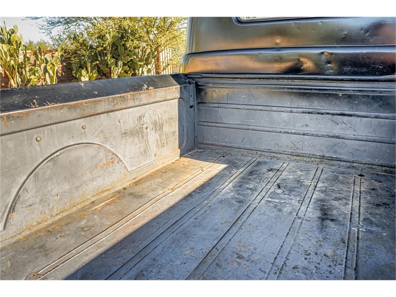 Ford-12-ton-pickup-1949-Black-Tan-59