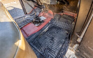 Ford-12-ton-pickup-1949-Black-Tan-70
