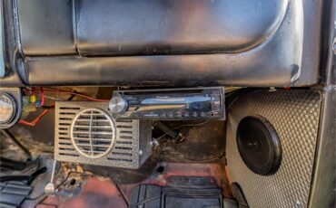 Ford-12-ton-pickup-1949-Black-Tan-72