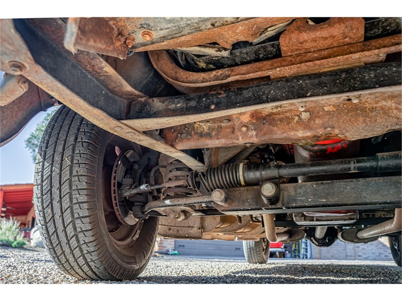 Ford-12-ton-pickup-1949-Black-Tan-85
