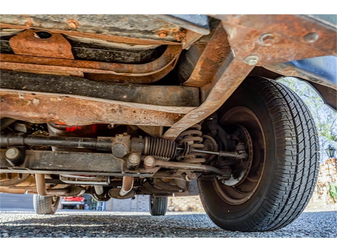 Ford-12-ton-pickup-1949-Black-Tan-87