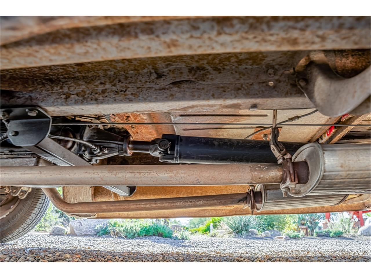 Ford-12-ton-pickup-1949-Black-Tan-89